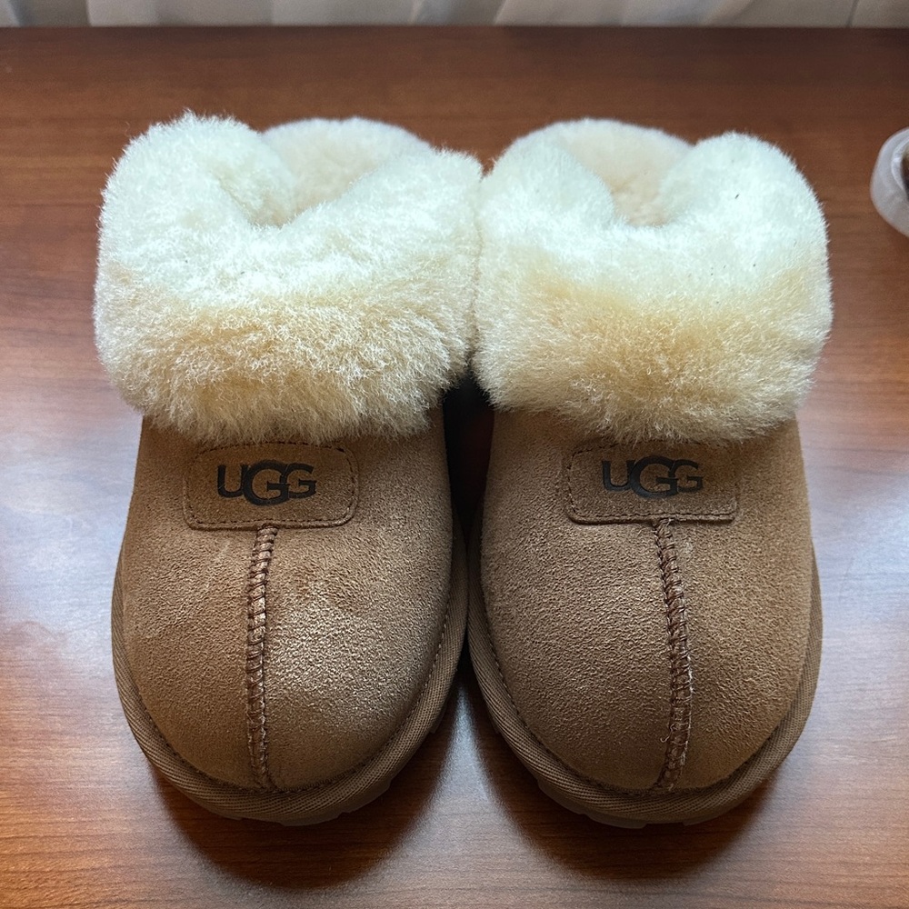 UGG Coquette Slippers in Tan